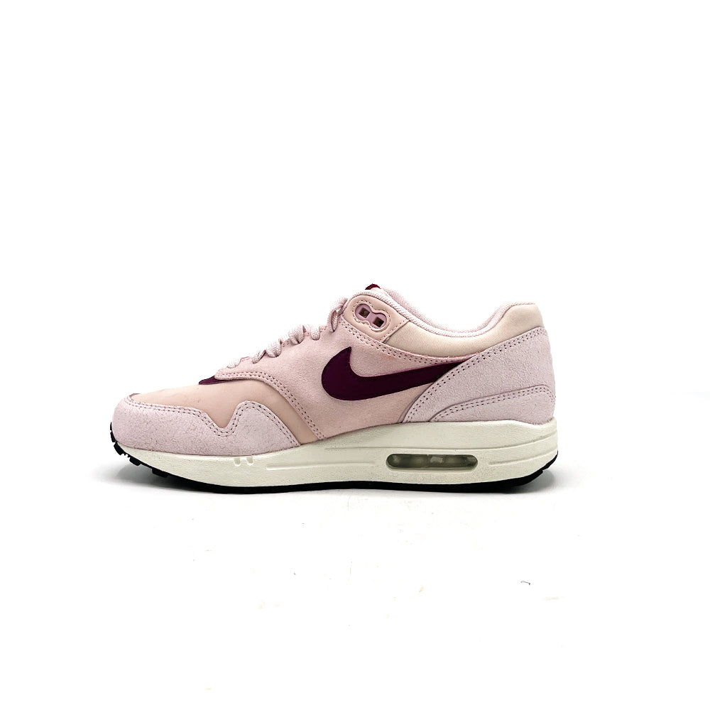 Nike - Air Max 1 - Barely Rose True Berry (Dames)